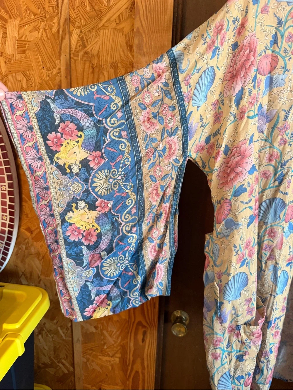 Spell Seashell Short Robe - Picture 7 of 11